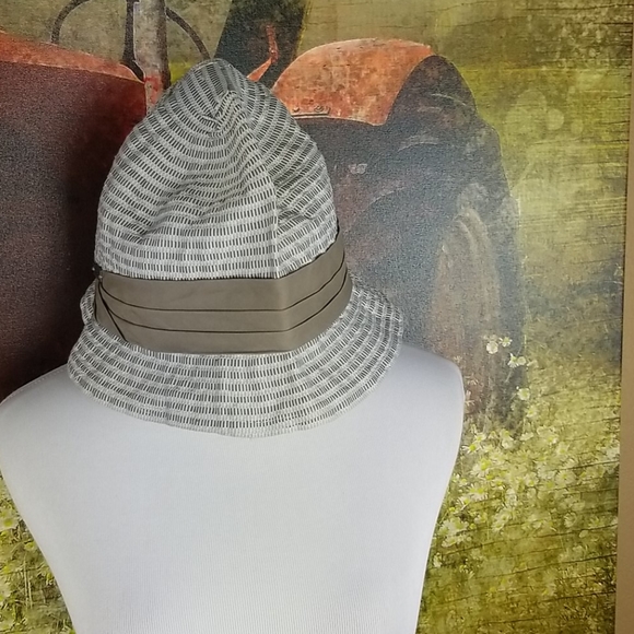 Outdoor Research Hat - Picture 2 of 3